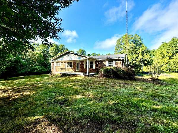 21 Acres of Agricultural Land with Home for Sale in Barbourville, Kentucky
