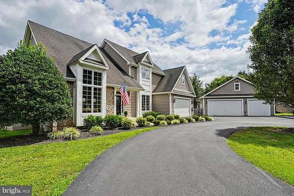4.86 Acres of Land with Home for Sale in Gainesville, Virginia