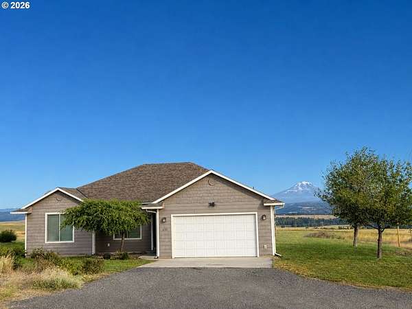 20.1 Acres of Land with Home for Sale in Centerville, Washington