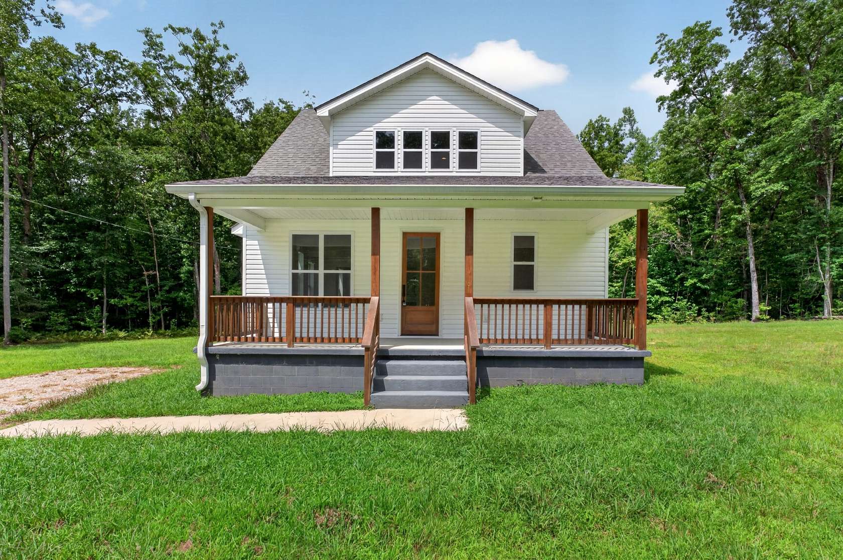 4.1 Acres of Land with Home for Sale in Monterey, Tennessee