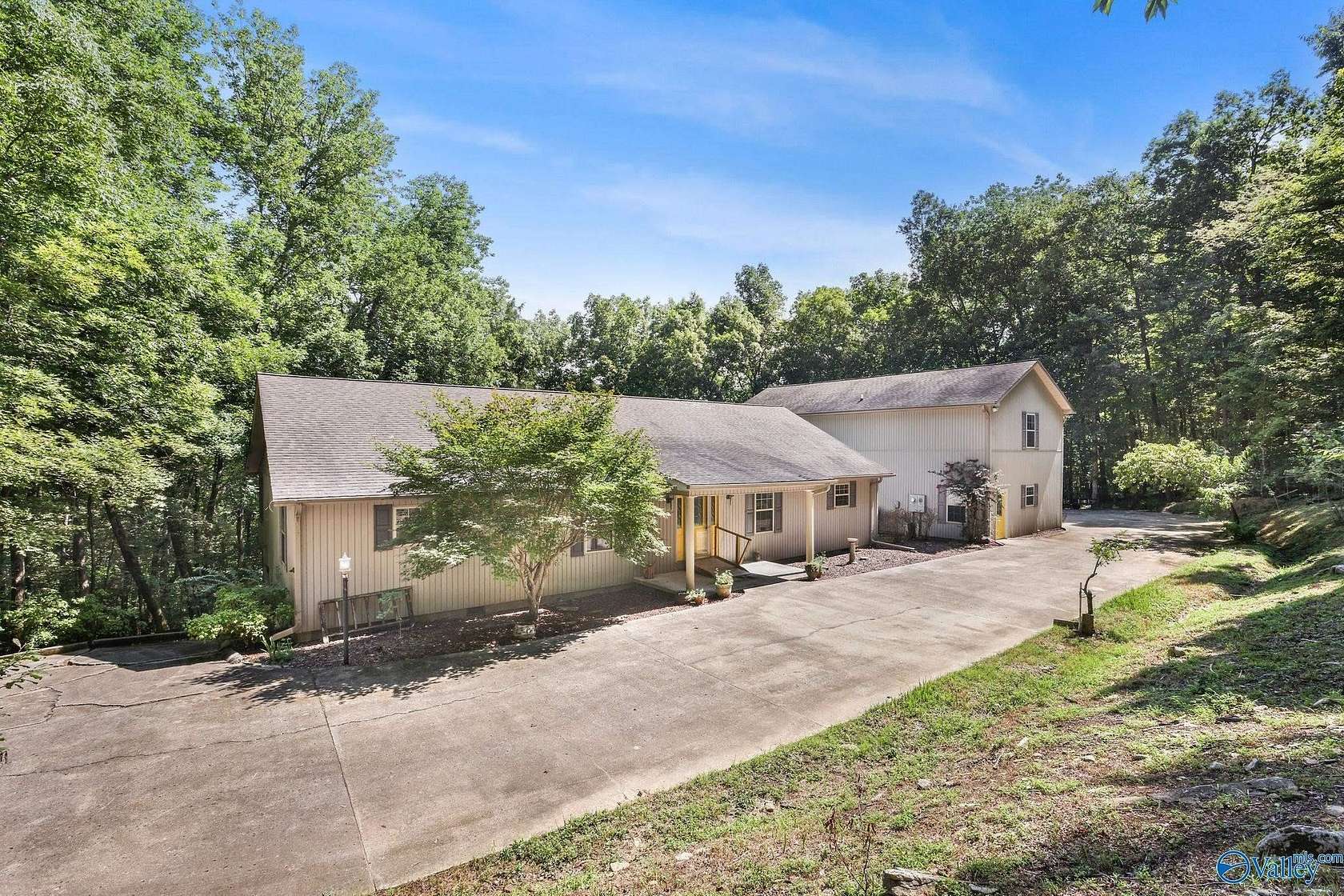 10.3 Acres of Land with Home for Sale in Owens Cross Roads, Alabama