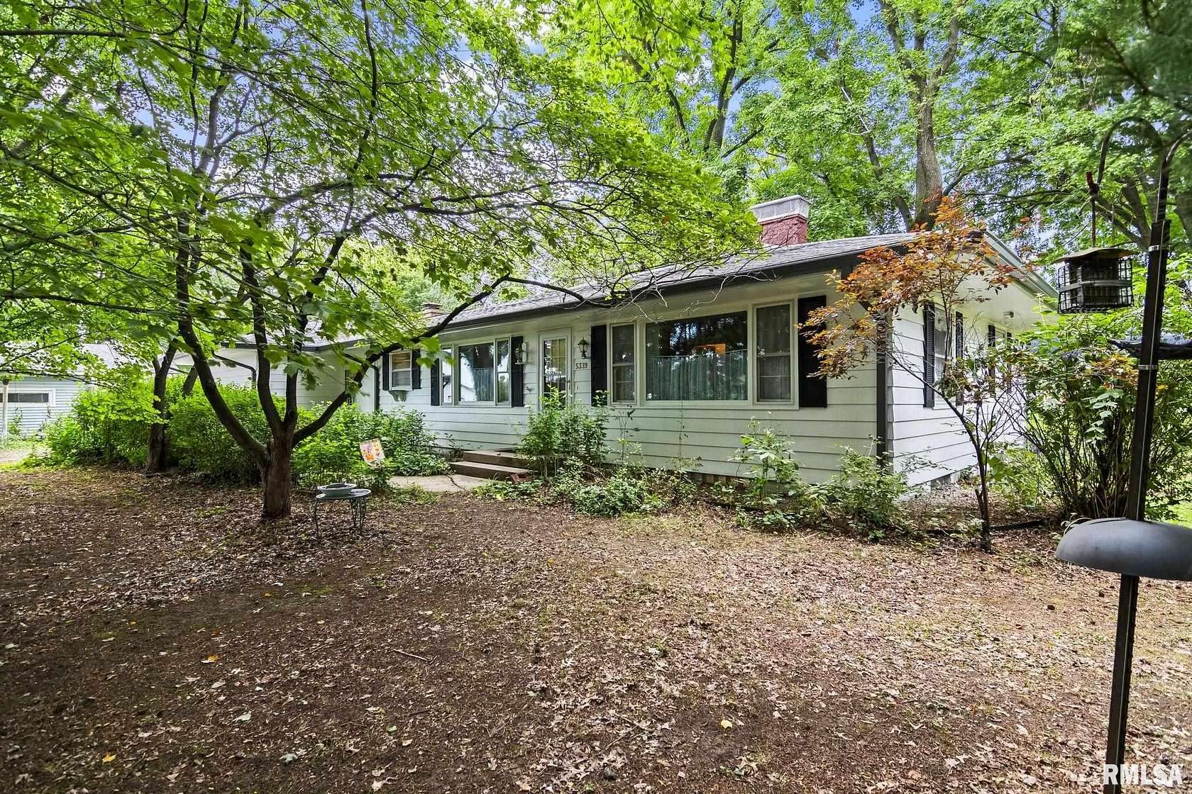 4 Acres of Land with Home for Sale in Springfield, Illinois