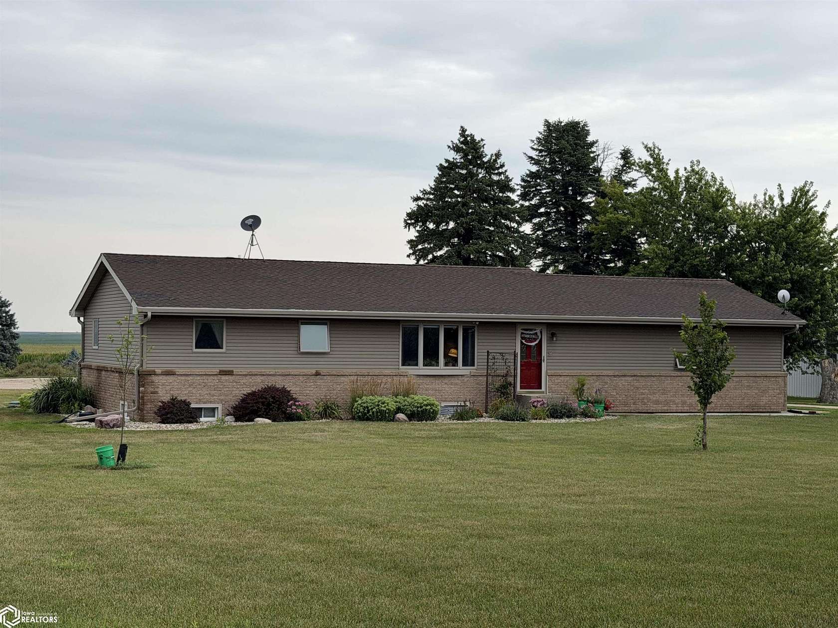 4 Acres of Land with Home for Sale in Pocahontas, Iowa
