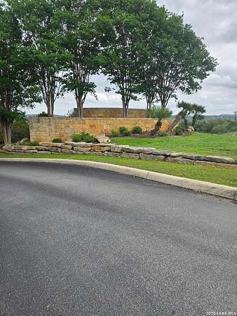 1.38 Acres of Residential Land for Sale in Canyon Lake, Texas