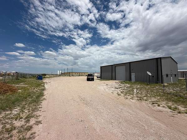 3 Acres of Improved Mixed-Use Land for Lease in Monahans, Texas