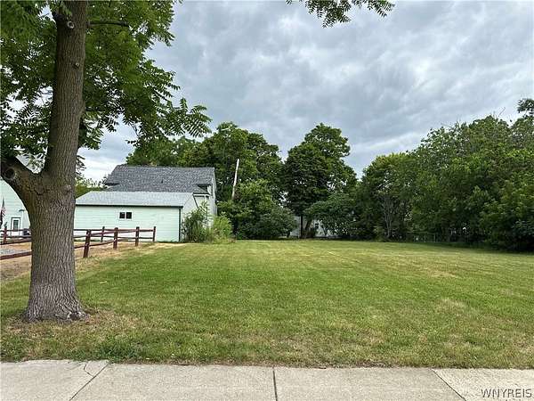 0.1 Acres of Land for Sale in Buffalo, New York