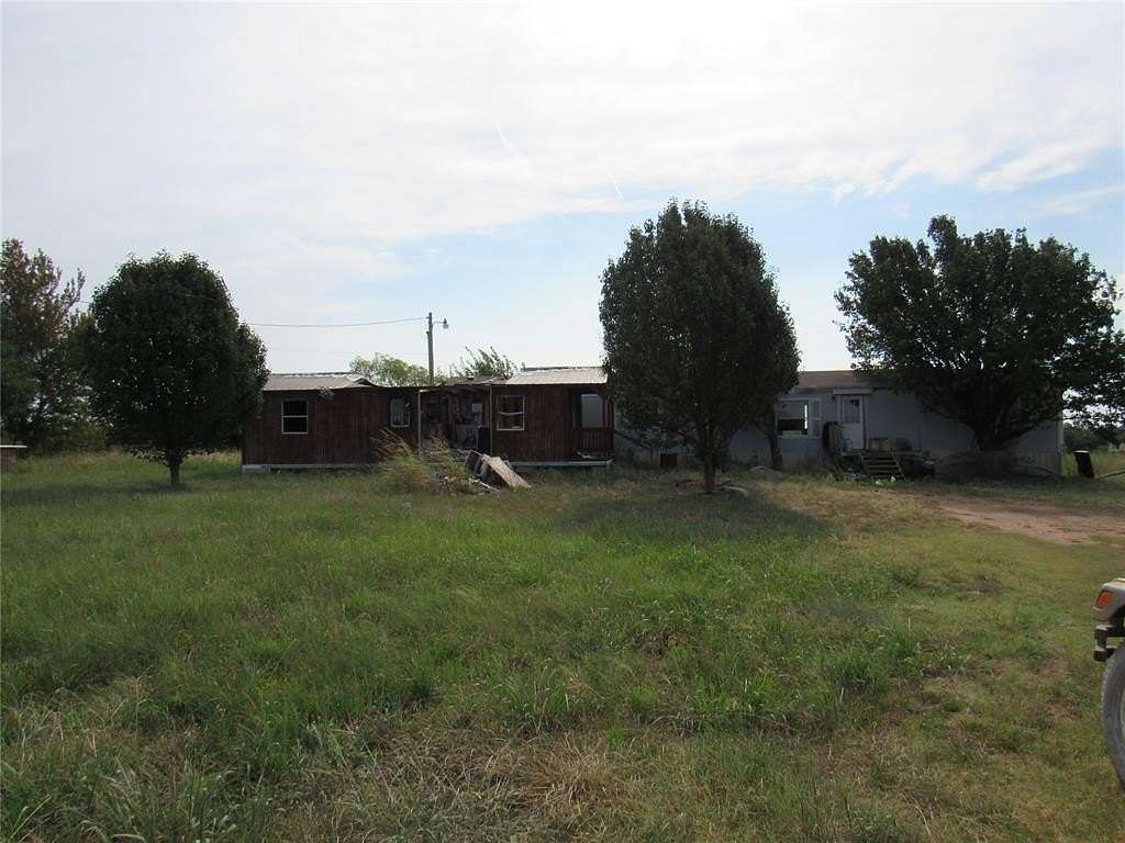 2.5 Acres of Residential Land for Sale in McLoud, Oklahoma
