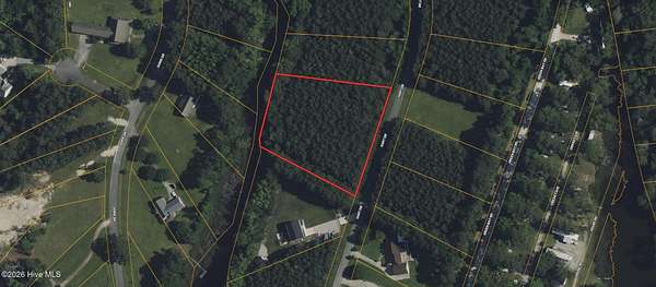 1.67 Acres of Residential Land for Sale in Oriental, North Carolina