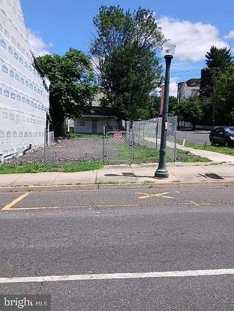 0.04 Acres of Commercial Land for Sale in Mount Carmel, Pennsylvania