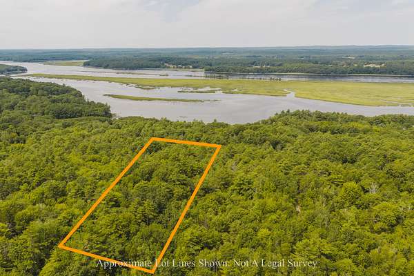 6 Acres of Residential Land for Sale in Dresden Town, Maine