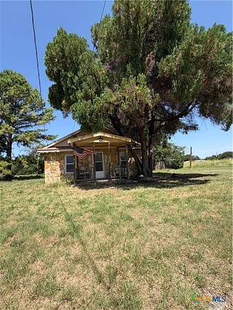 4.77 Acres of Land with Home for Sale in Jonesboro, Texas