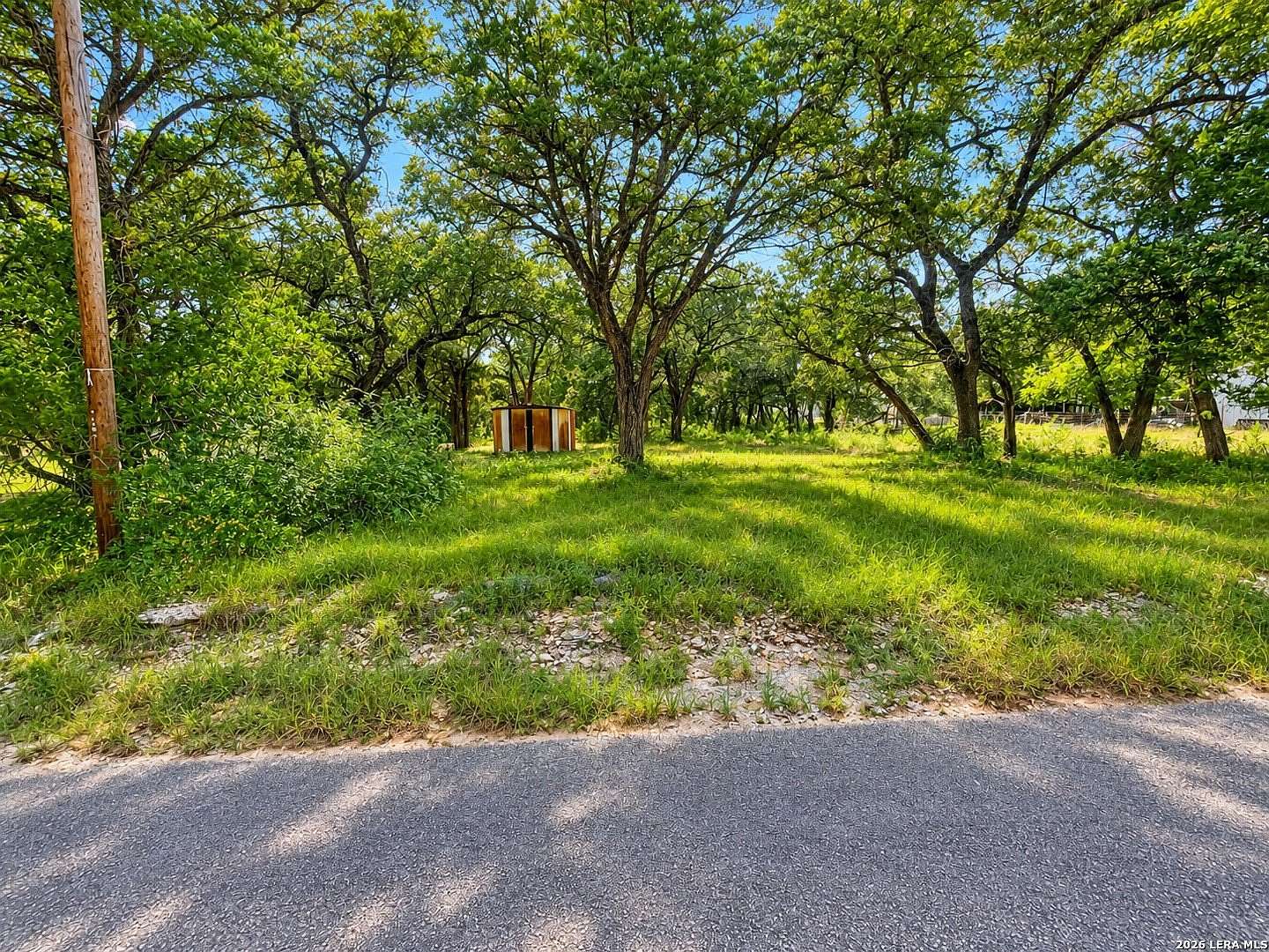 0.35 Acres of Residential Land for Sale in Lakehills, Texas
