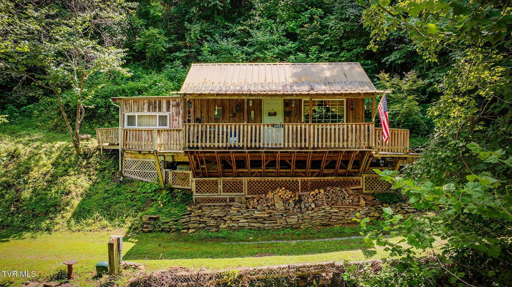 5 Acres of Land with Home for Sale in Duffield, Virginia