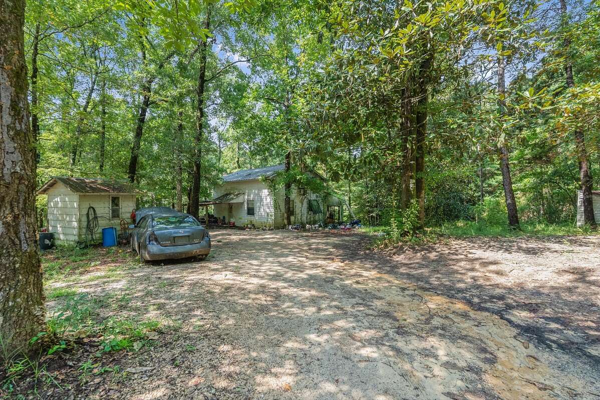 10 Acres of Land with Home for Sale in DeFuniak Springs, Florida