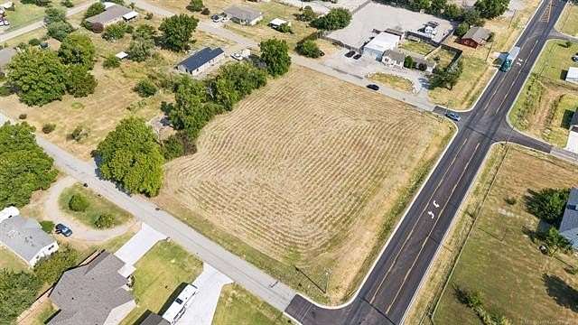 1.69 Acres of Mixed-Use Land for Sale in Tulsa, Oklahoma