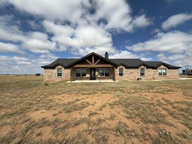 10 Acres of Land with Home for Lease in Idalou, Texas