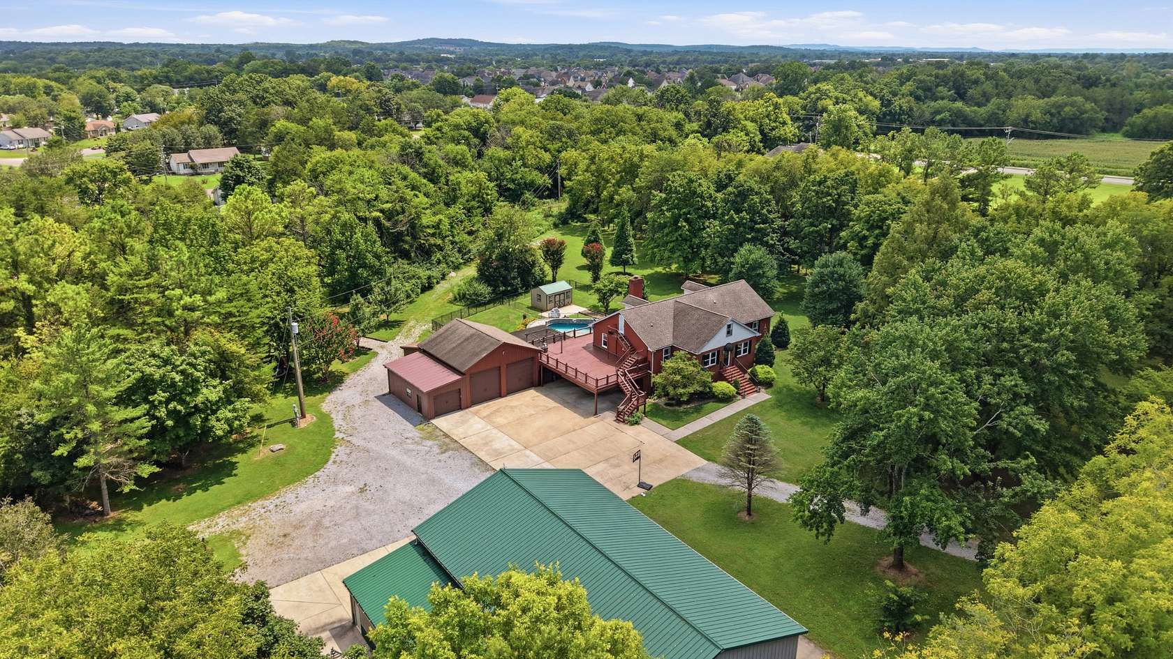 5.1 Acres of Land with Home for Sale in Murfreesboro, Tennessee
