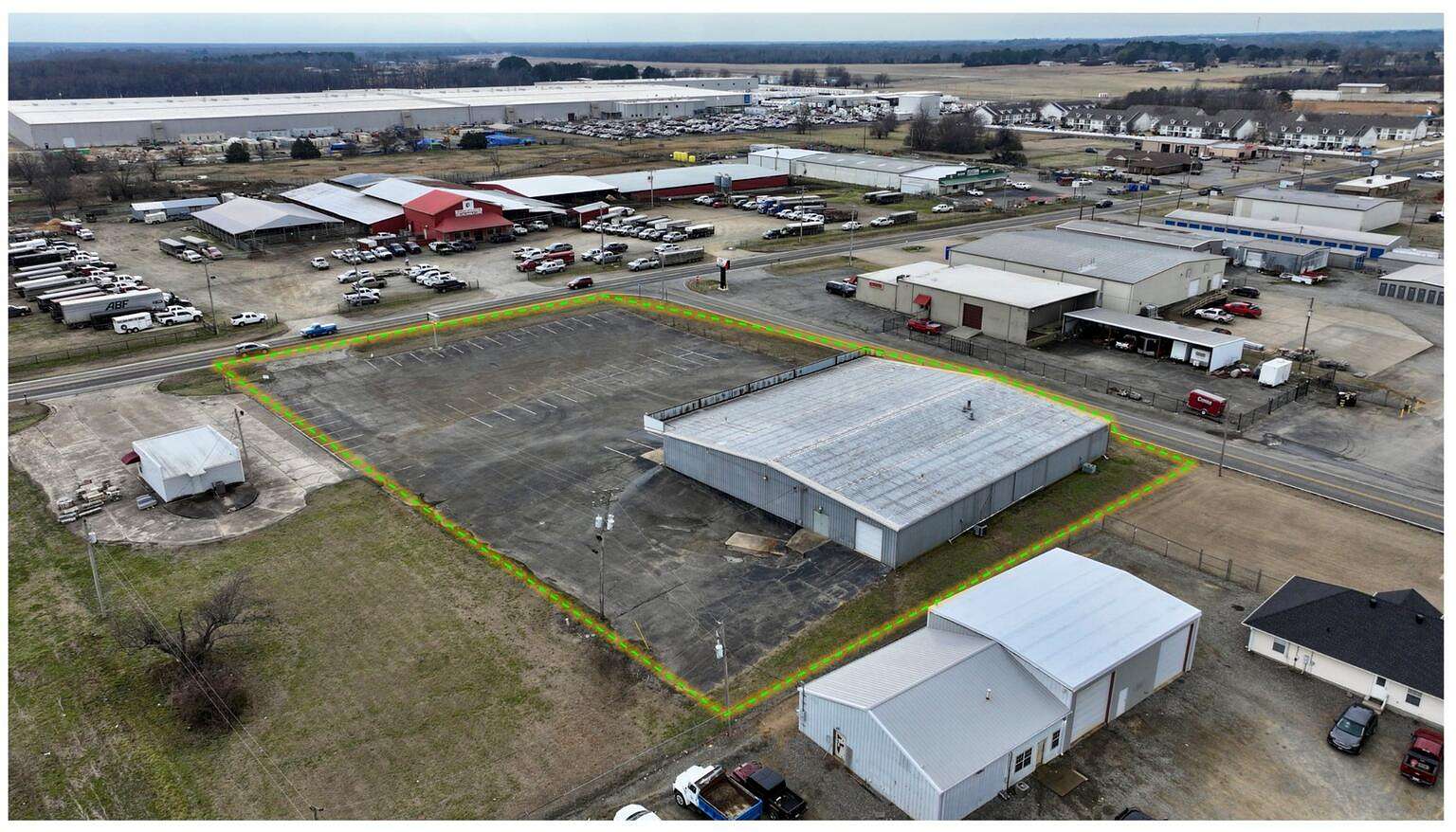 1.5 Acres of Improved Commercial Land for Sale in Searcy, Arkansas