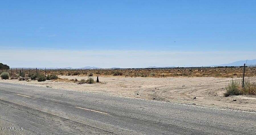 3 Acres of Commercial Land for Sale in Lancaster, California