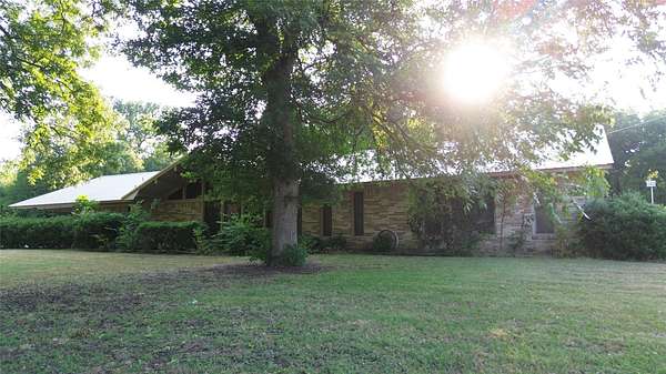 2.67 Acres of Land with Home for Sale in Muenster, Texas