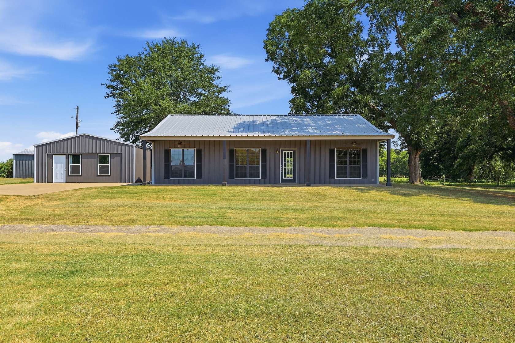 10 Acres of Land with Home for Sale in Hawkins, Texas