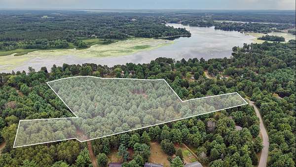 9 Acres of Residential Land for Sale in Montello, Wisconsin