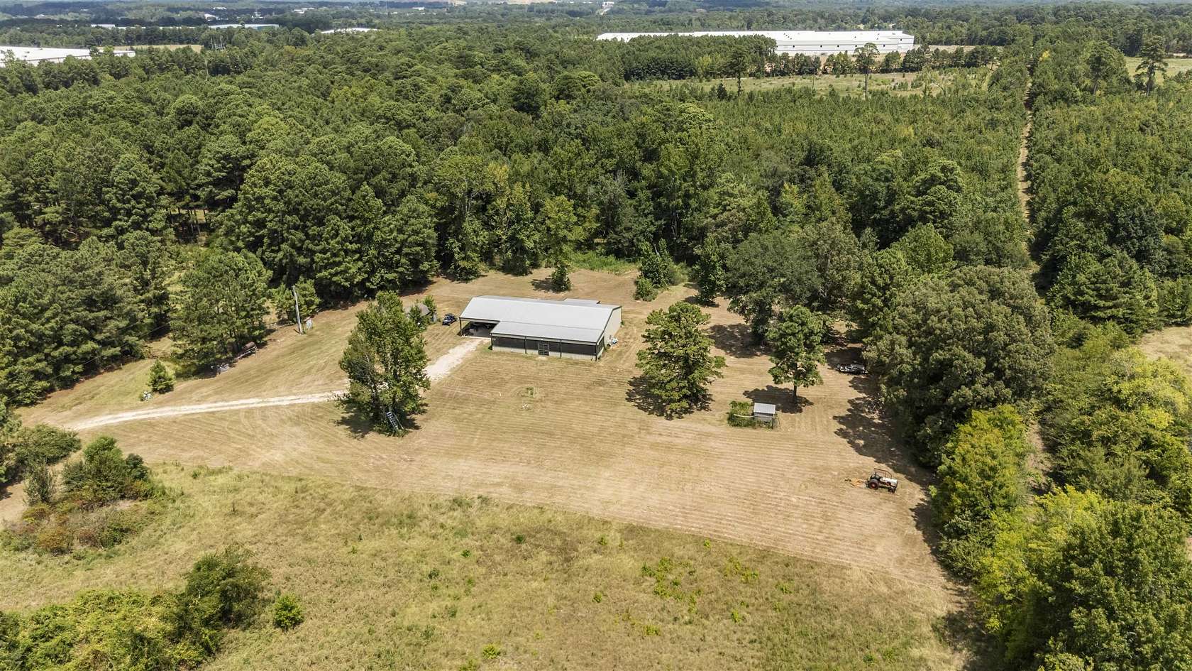 5.29 Acres of Land with Home for Sale in Kilgore, Texas