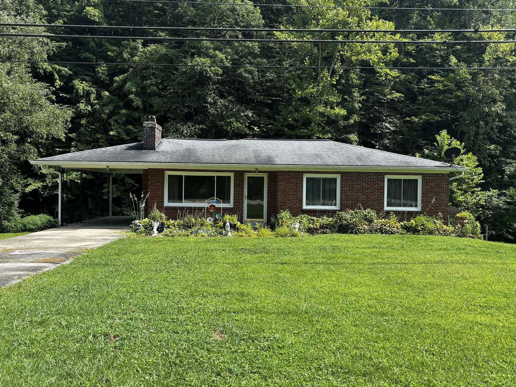 2 Acres of Land with Home for Sale in Jackson, Kentucky