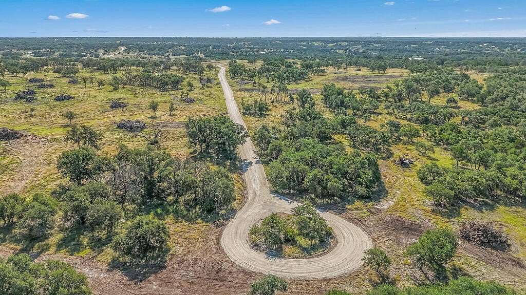 16 Acres of Land for Sale in Mountain Home, Texas