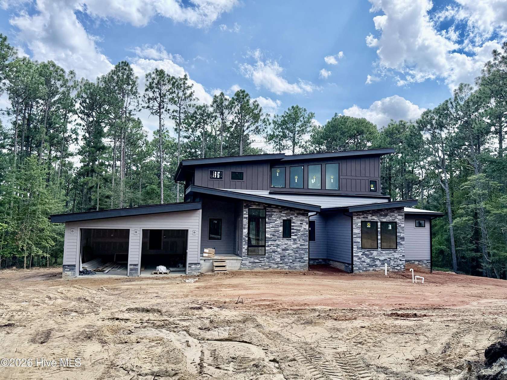 1.7 Acres of Land with Home for Sale in Southern Pines, North Carolina
