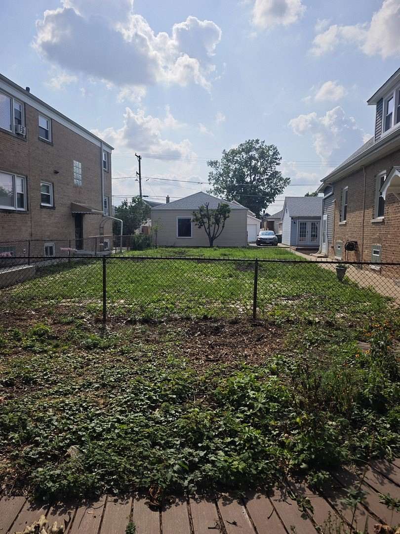 0.1 Acres of Residential Land for Sale in Elmwood Park, Illinois