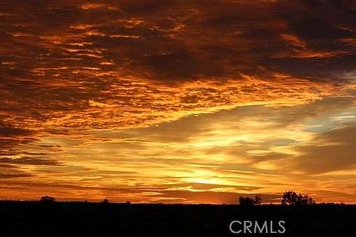 5 Acres of Land for Sale in Landers, California