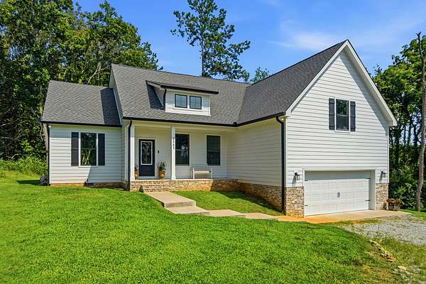2.49 Acres of Land with Home for Sale in Greenbrier, Tennessee