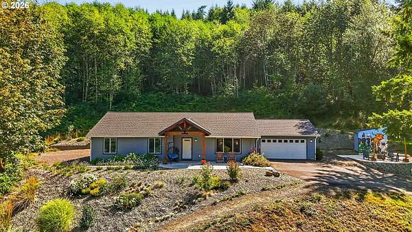 9 Acres of Land with Home for Sale in Longview, Washington