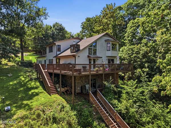 1.83 Acres of Land with Home for Sale in Piney Flats, Tennessee