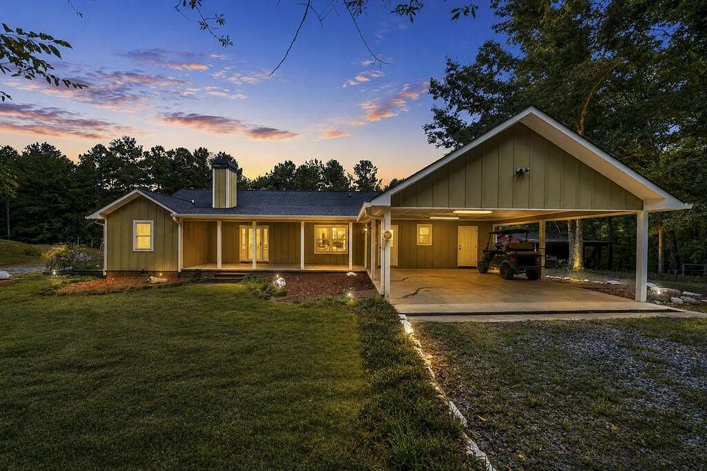 37.6 Acres of Land with Home for Sale in Milledgeville, Georgia