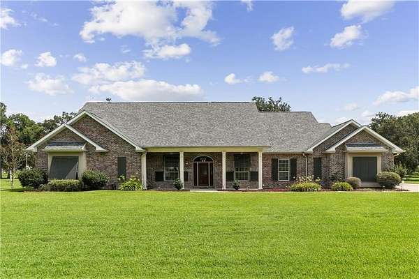 1.5 Acres of Land with Home for Sale in Belle Chasse, Louisiana