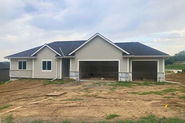 84 Acres of Land with Home for Sale in Glenwood, Iowa