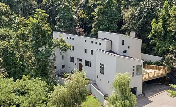 3.7 Acres of Land with Home for Sale in Nashville, Tennessee