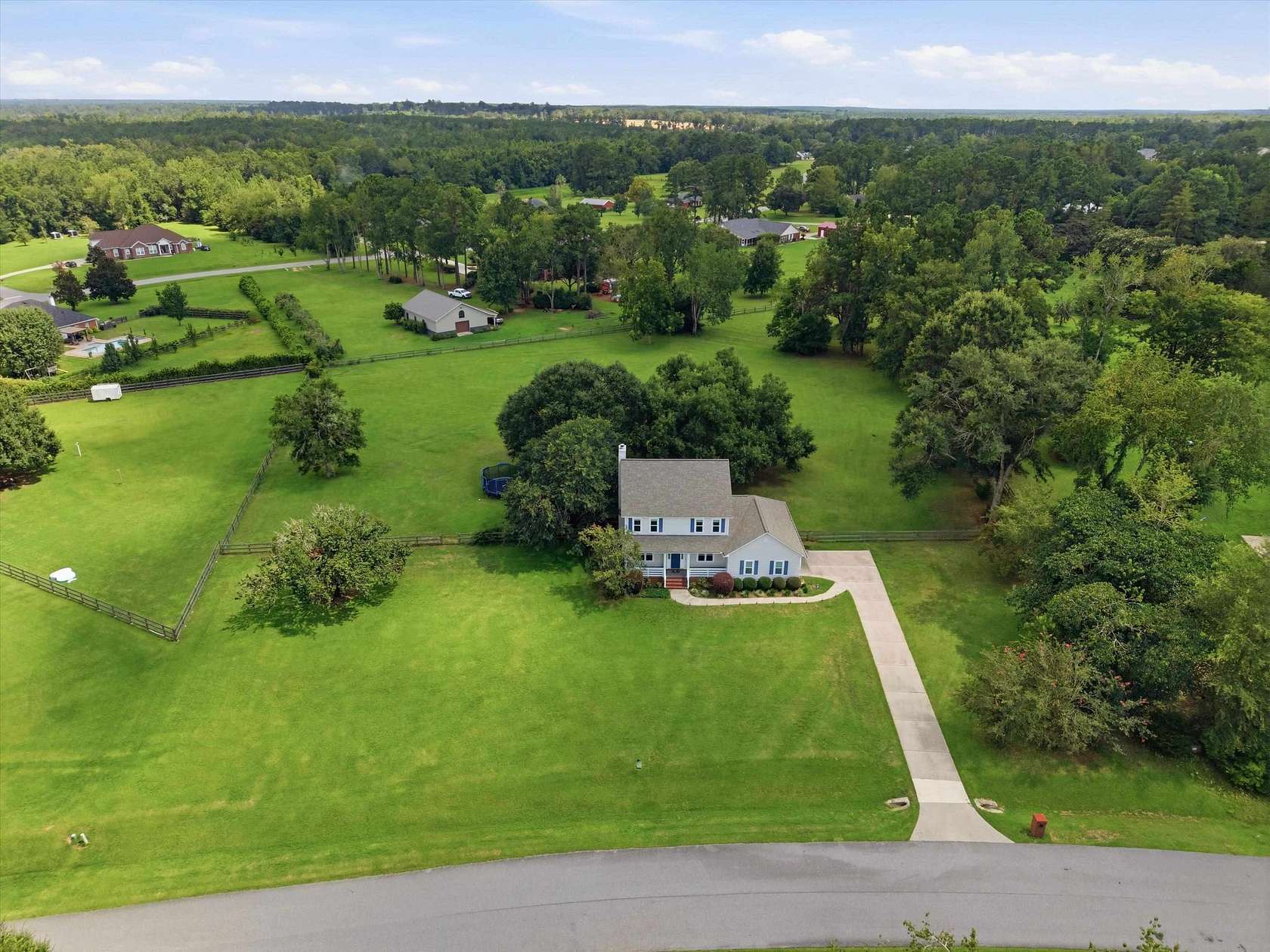 2.8 Acres of Land with Home for Sale in Tallahassee, Florida