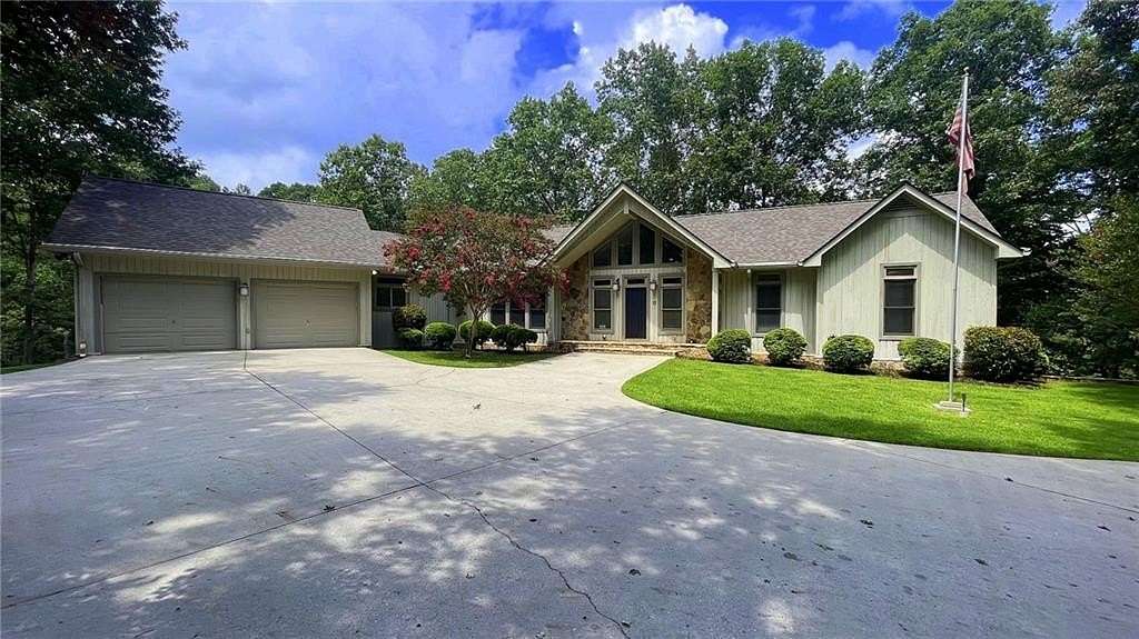 1.86 Acres of Land with Home for Sale in Cornelia, Georgia