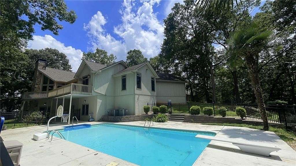 1.86 Acres of Land with Home for Sale in Cornelia, Georgia