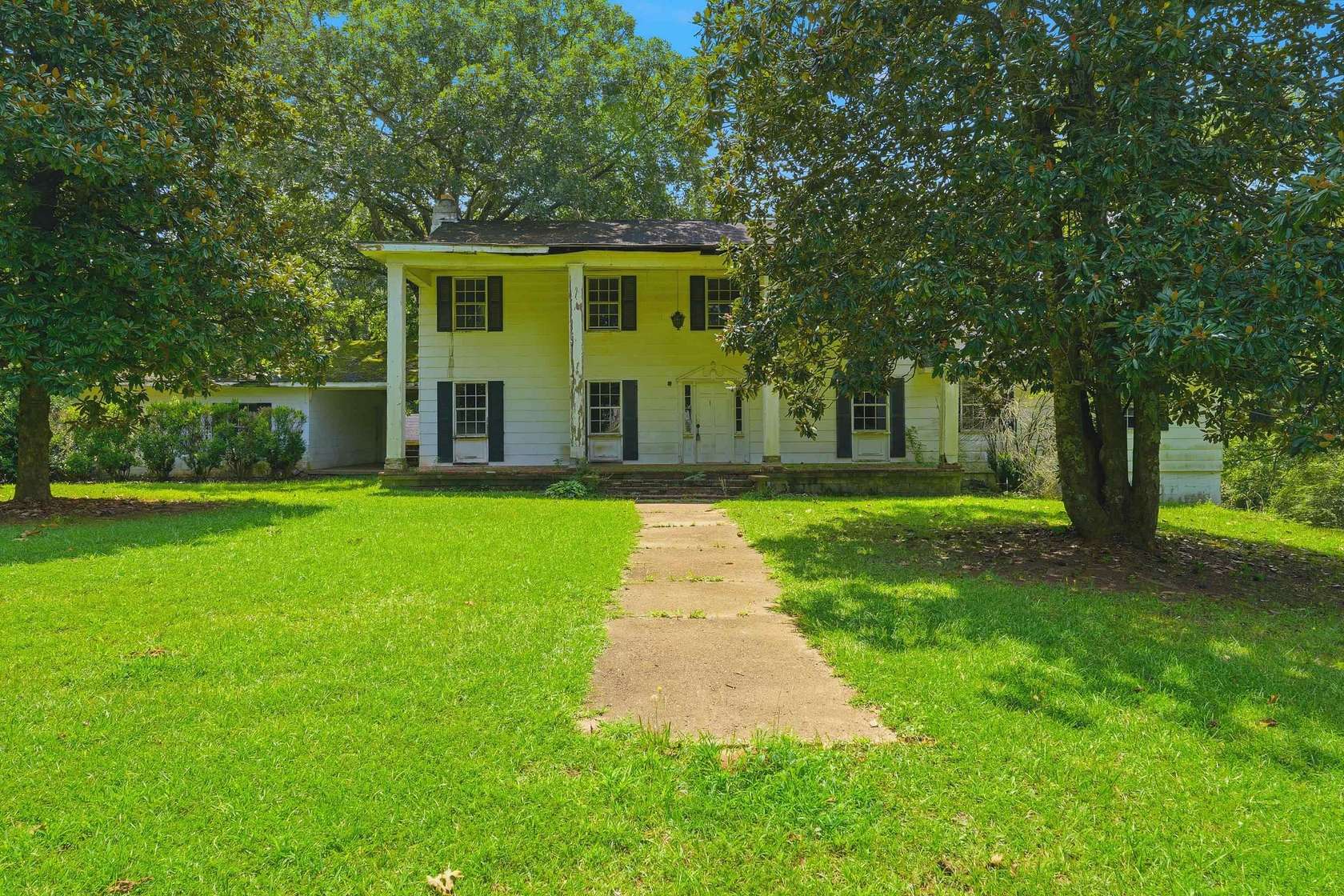 59 Acres of Recreational Land with Home for Sale in Tuscumbia, Alabama