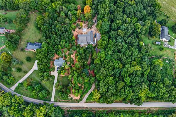 1.5 Acres of Land with Home for Sale in Cunningham, Tennessee