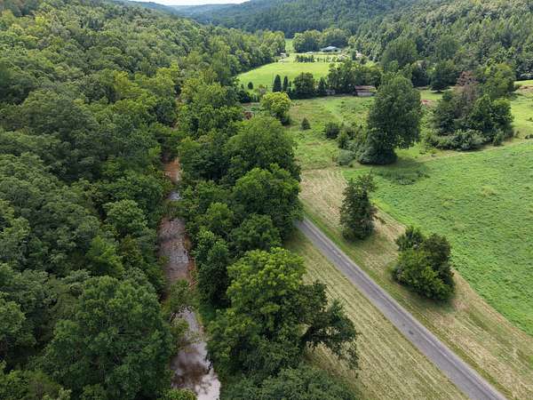 23.9 Acres of Recreational & Residential Land for Sale in Waynesboro, Tennessee