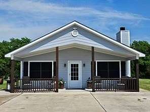 15.8 Acres of Land with Home for Sale in Blue Ridge, Texas