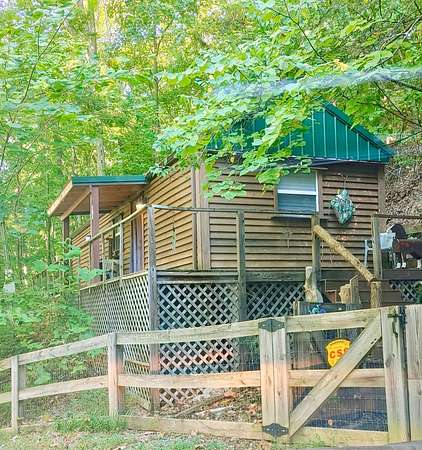 5.18 Acres of Land with Home for Sale in Whites Creek, Tennessee