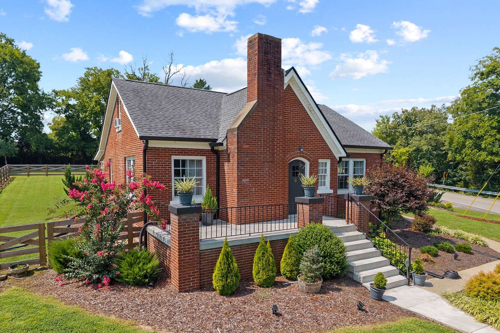 3.2 Acres of Land with Home for Sale in Columbia, Tennessee