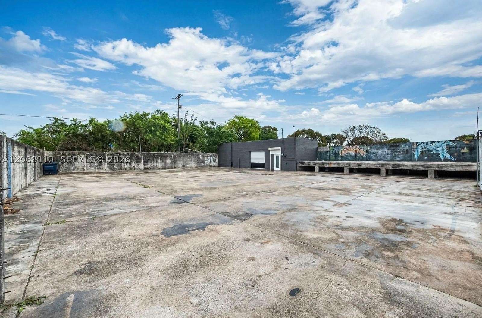 1.1 Acres of Land for Sale in Miami, Florida