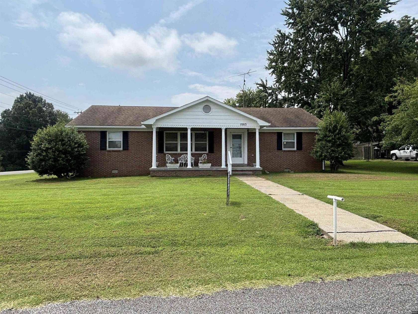 11 Acres of Land with Home for Sale in Fulton, Kentucky